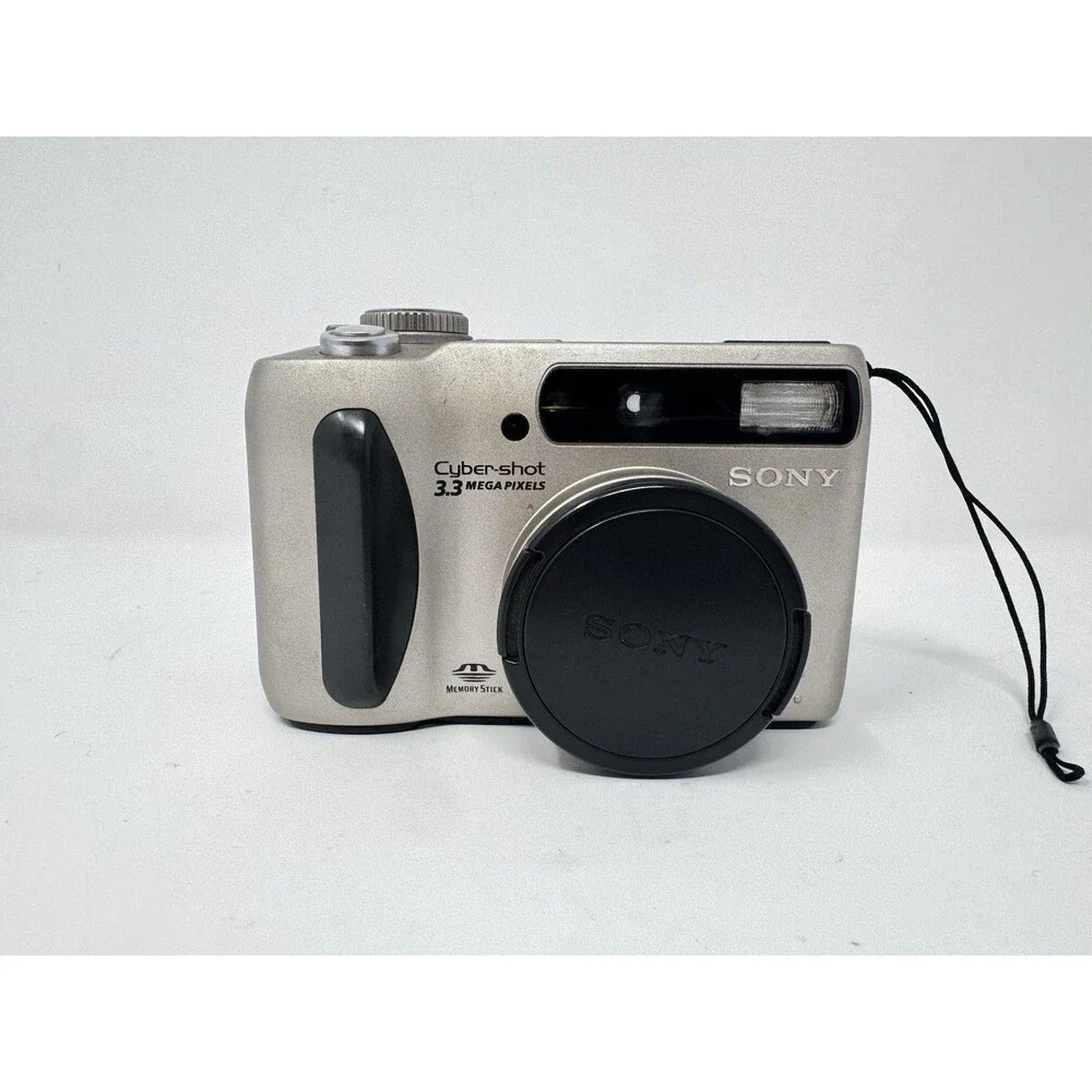 Sony Cyber-shot DSC-S75 3.3MP Digital Camera w/ Box Accessories (See Video)